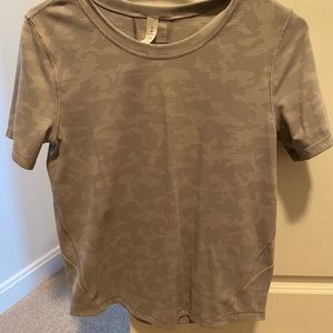 Lululemon shirt